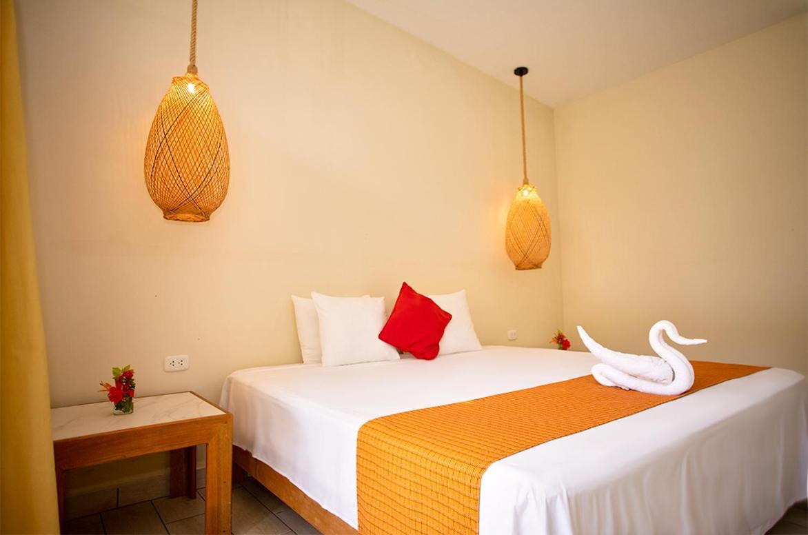 Irapay Amazon Lodge - Asociado Casa Andina Iquitos Exterior photo